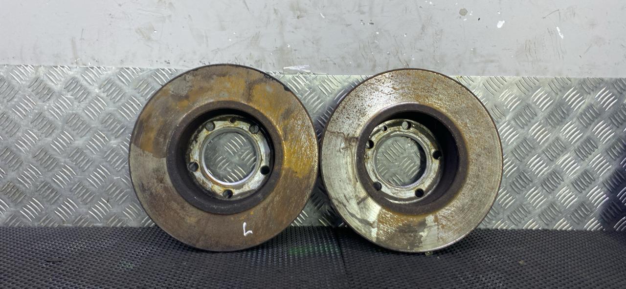 диск тормозной передний Renault Master 2 поколение (1998 - 2003) - фото №1