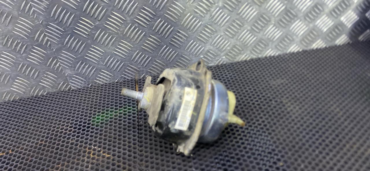 подушка крепления двигателя BMW X5 F15 (2013 - 2018), 685310301 - фото №1