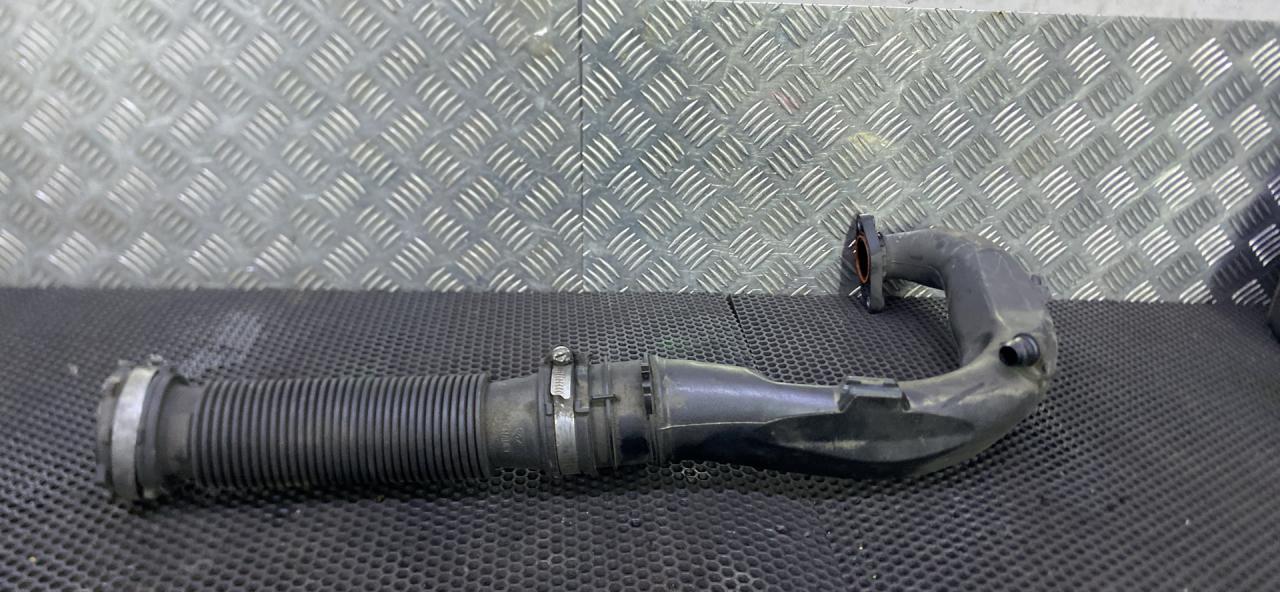 патрубок интеркулера Renault Megane 3 поколение (2008 - 2014), 8200645723 - фото №1