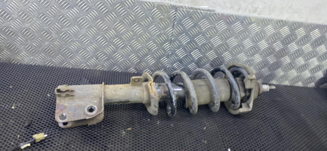 амортизатор подвески Renault Trafic 3 поколение (2014 - 2026), 8200521528 - фото №1