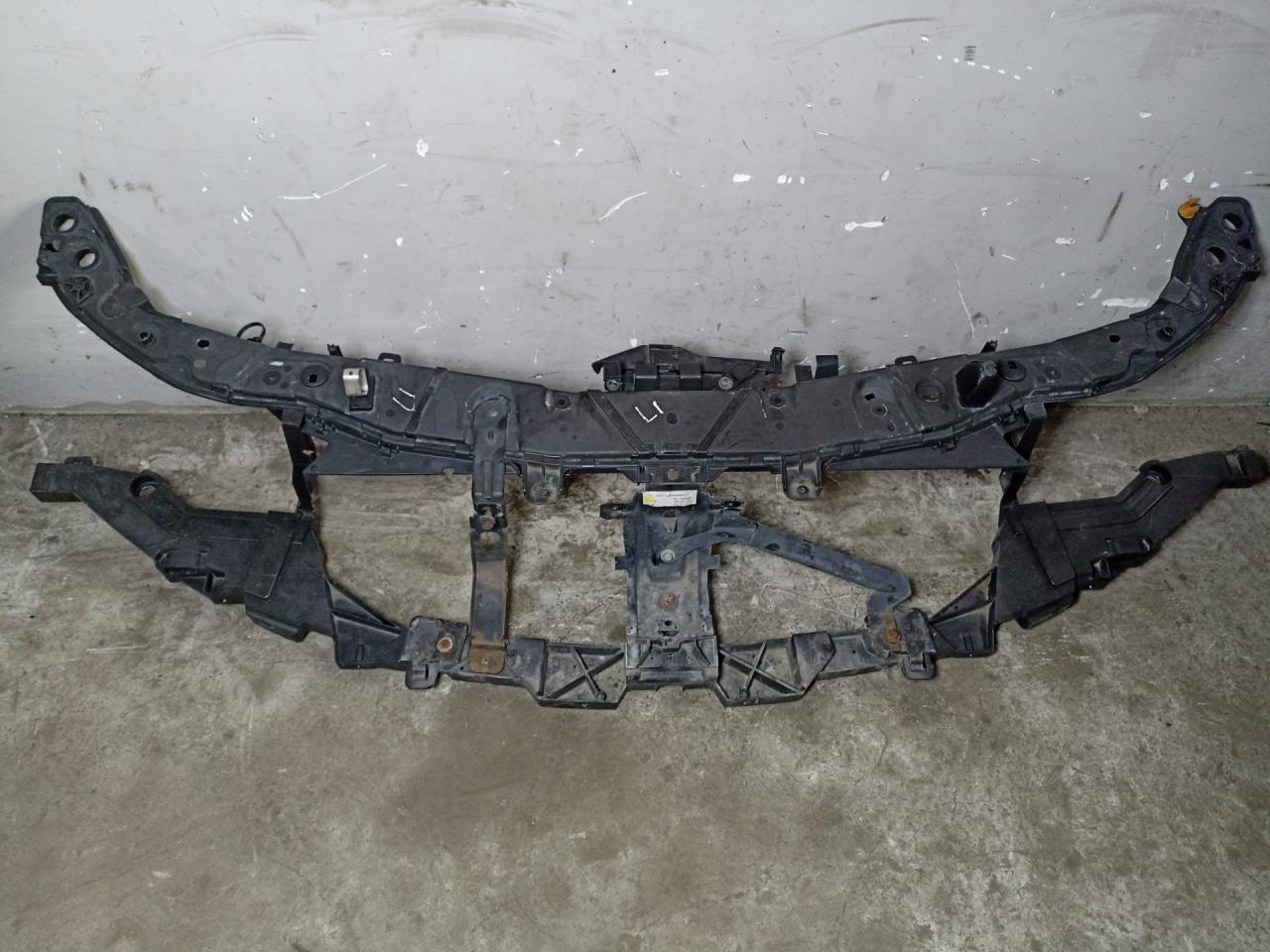 передняя панель крепления облицовки (телевизор) Renault Laguna 3 поколение (2007 - 2012), 625100001R - фото №1