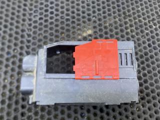 крышка блока предохранителей Mercedes-Benz GLE W166 (2015 - 2018), A1665450900