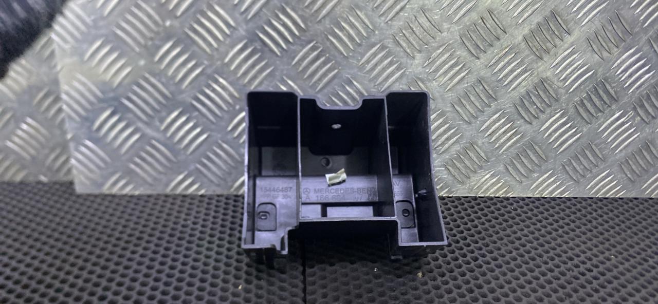 кронштейн (крепление) Mercedes-Benz GLE W166 (2015 - 2018), A1666844700 - фото №1