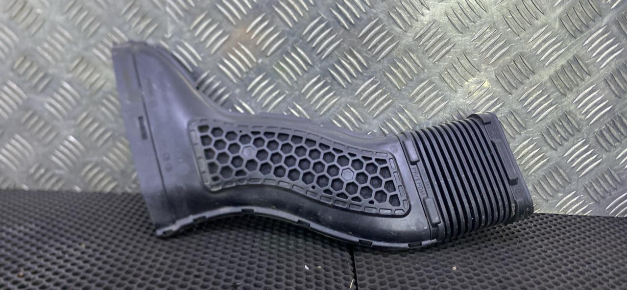 патрубок воздушного фильтра Mercedes-Benz GLE W166 (2015 - 2018), A2760902011 - фото №1