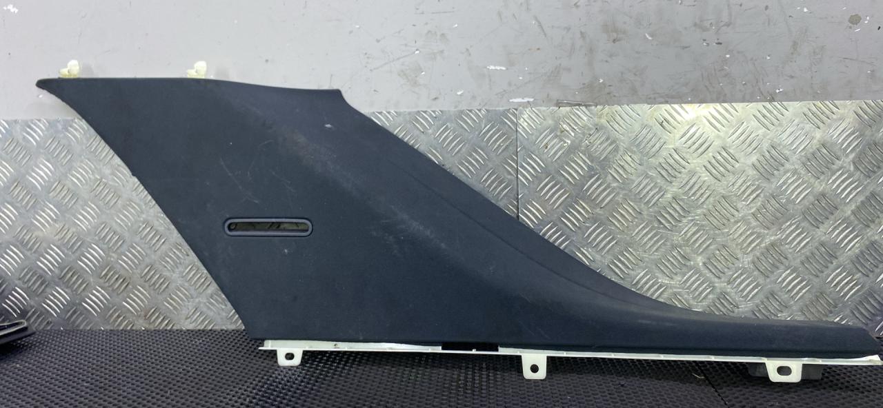 обшивка стойки Mercedes-Benz GLE W166 (2015 - 2018), A1666901025 - фото №1