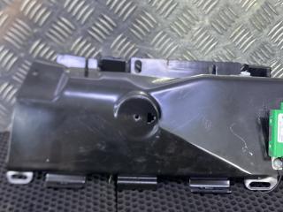 пластик Land Rover Range Rover 4 поколение 2015, GK52-611J02