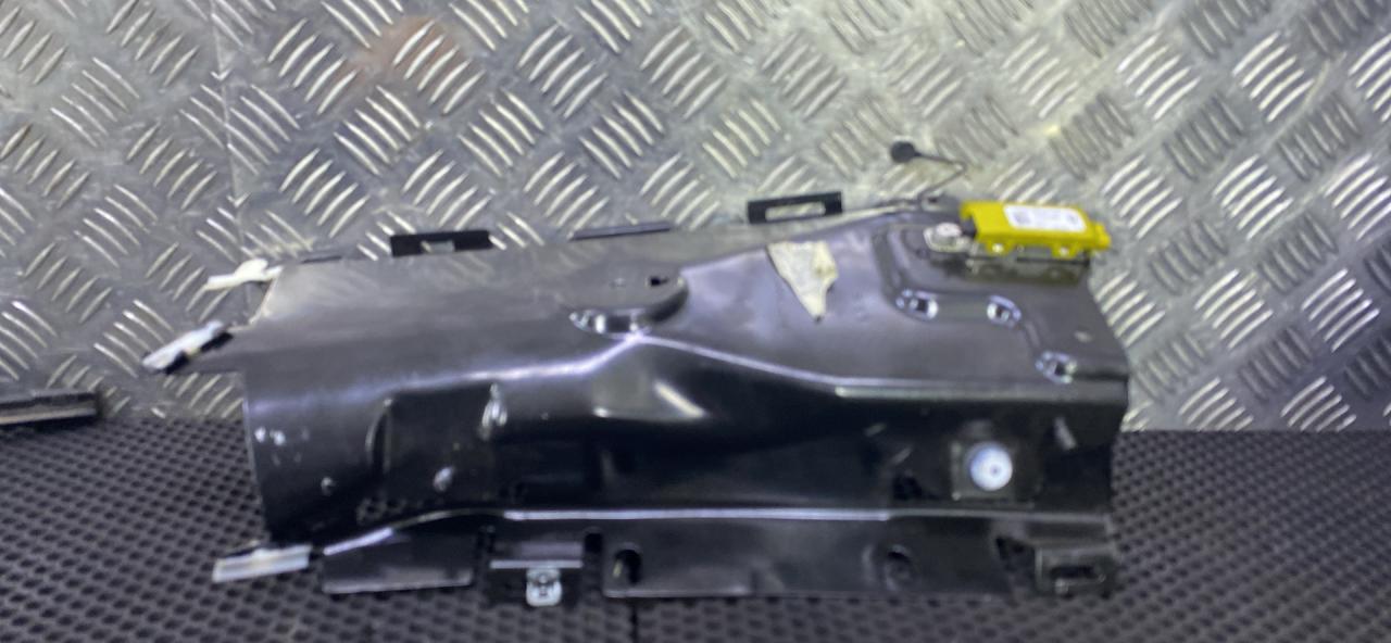 пластик Land Rover Range Rover 4 поколение 2015, GK52-611J03 - фото №1