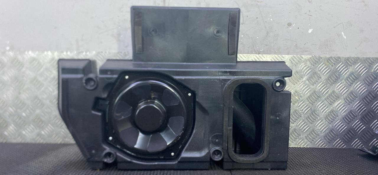 сабвуфер Land Rover Range Rover Sport 2 поколение 2015, CPLA18808CA - фото №1