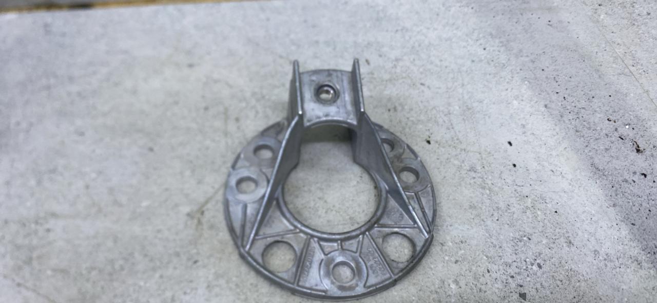 кронштейн (крепление) Mercedes-Benz GLE W166 (2015 - 2018), A1666201601 - фото №1