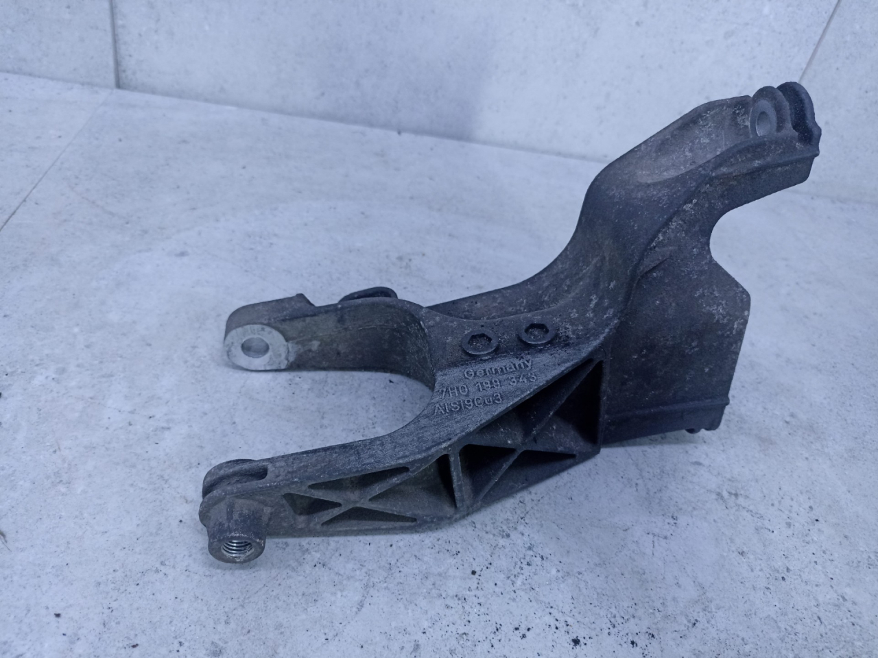 кронштейн двигателя Volkswagen Transporter T5 2008, 7H0199343 - фото №1