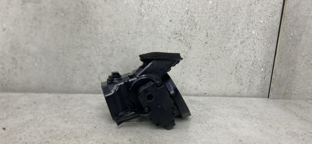 дефлектор обдува салона Mercedes-Benz C-Класс W205/S205/C205 (2014 - 2018), A2058300200 - фото №1