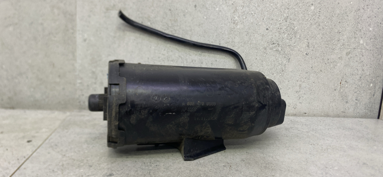 адсорбер Mercedes-Benz C-Класс W205/S205/C205 (2014 - 2018), A0004700559 - фото №1