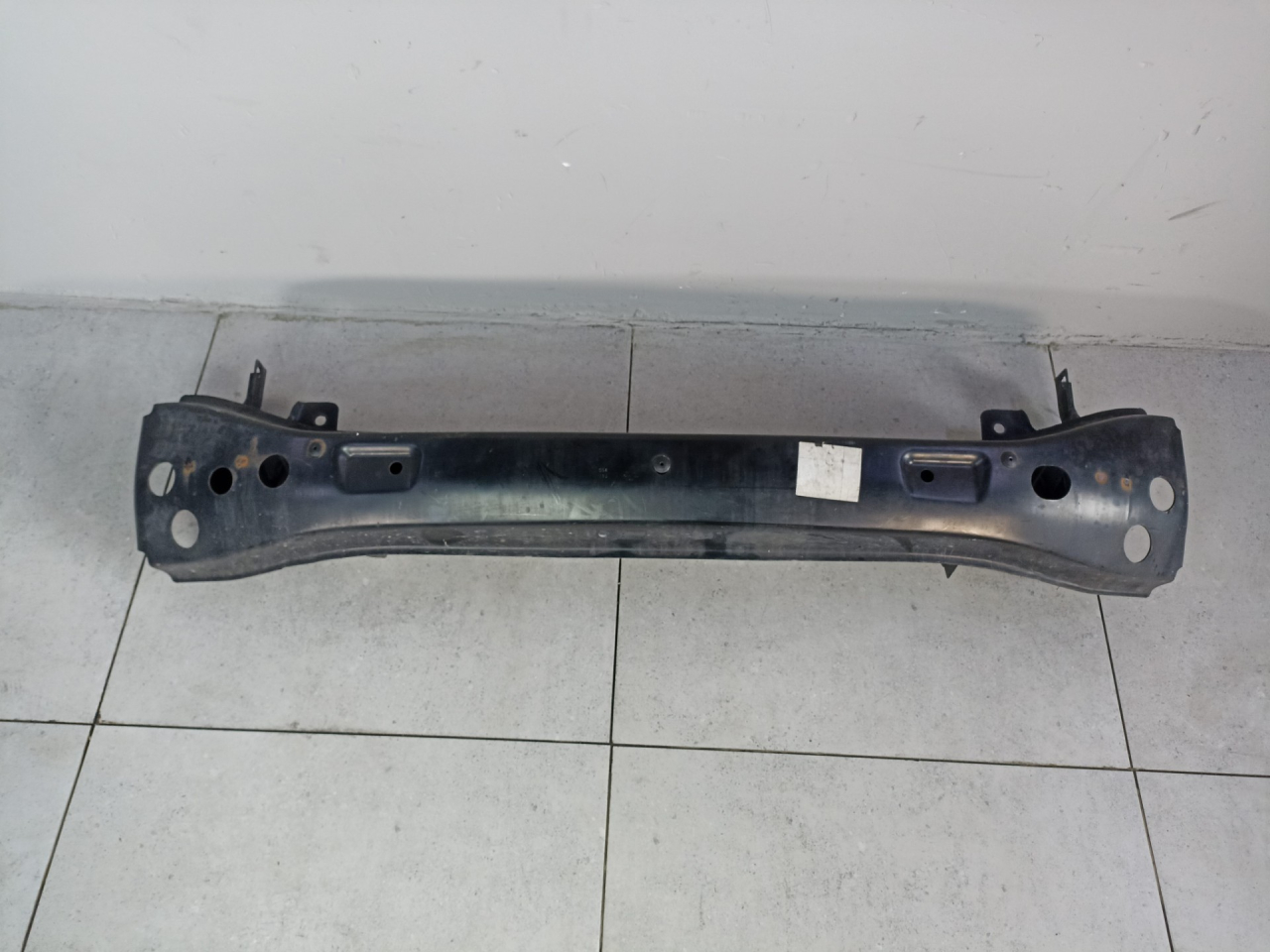 усилитель бампера переднего Volkswagen Transporter T5 2009, 7E0807109B - фото №1