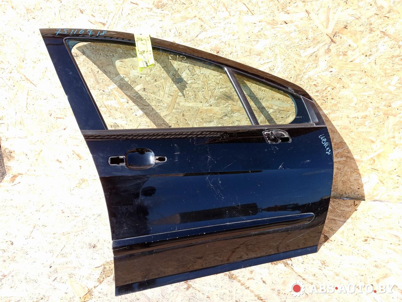 дверь передняя правая Peugeot 308 T7 2010, 1.6 л., 9HY (DV6TED4), дизель, МКПП, черный, хетчбэк 5 дв. - фото №1