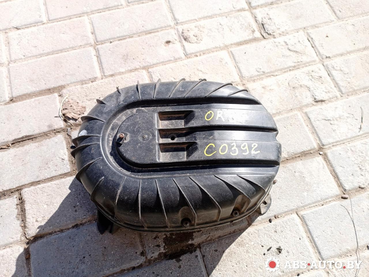 корпус воздушного фильтра Renault 19 2 поколение 1996, 1.9 л., дизель, 7700742329, 7700742330 - фото №1