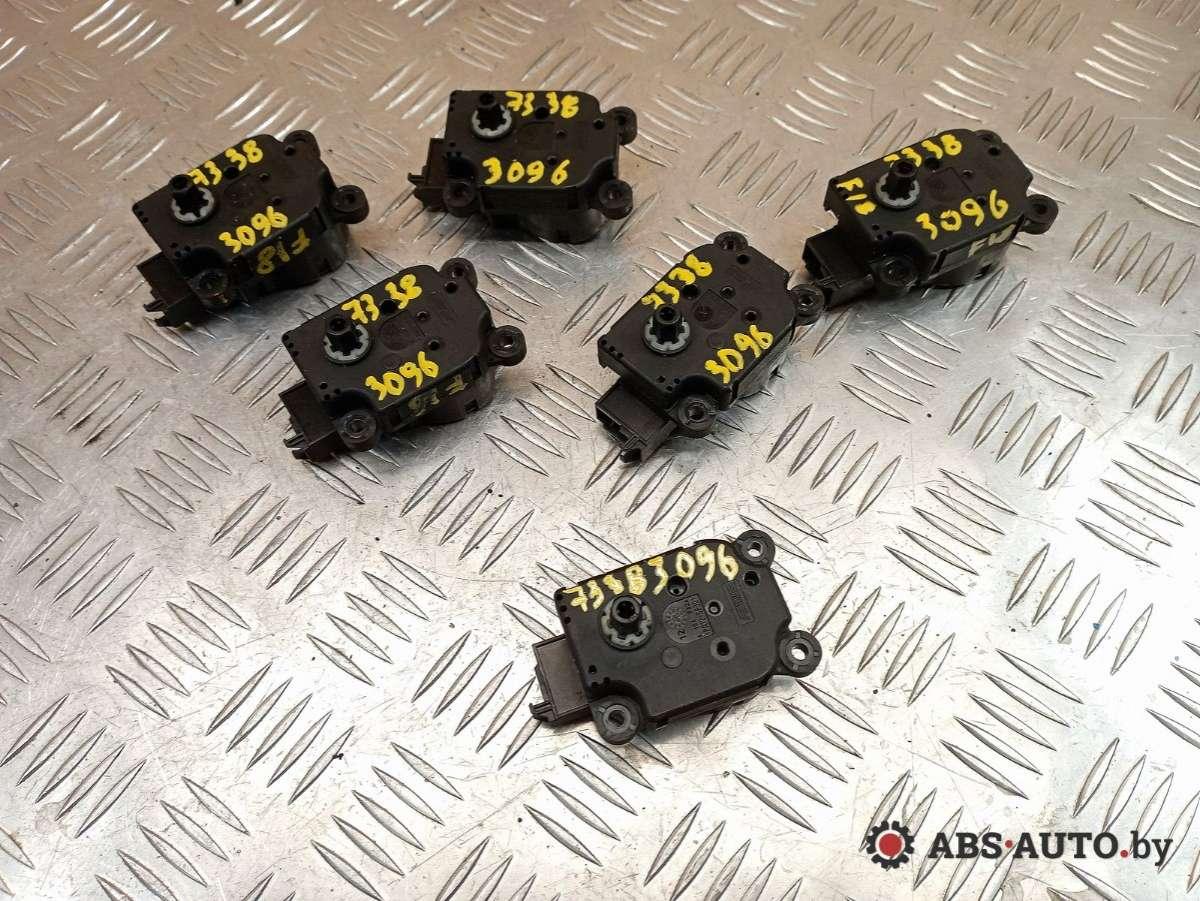 моторчик заслонки печки Mercedes-Benz E-Класс W211/S211 2003, 2.2 л., дизель, АКПП, седан, A2038201642, 90533A - фото №1