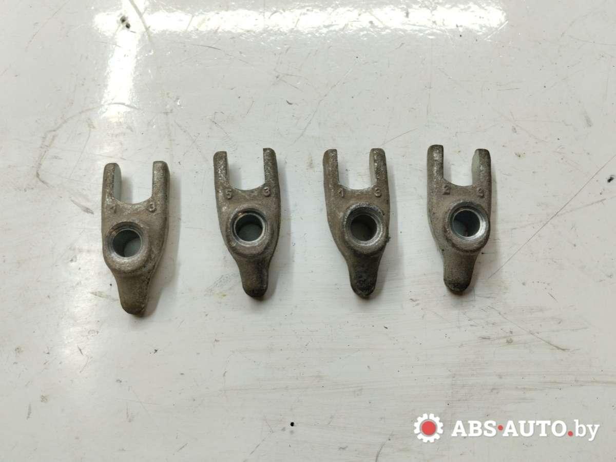 крепление форсунки IVECO Daily 4 поколение 2008, 2.3 л., дизель, МКПП, фургон - фото №1