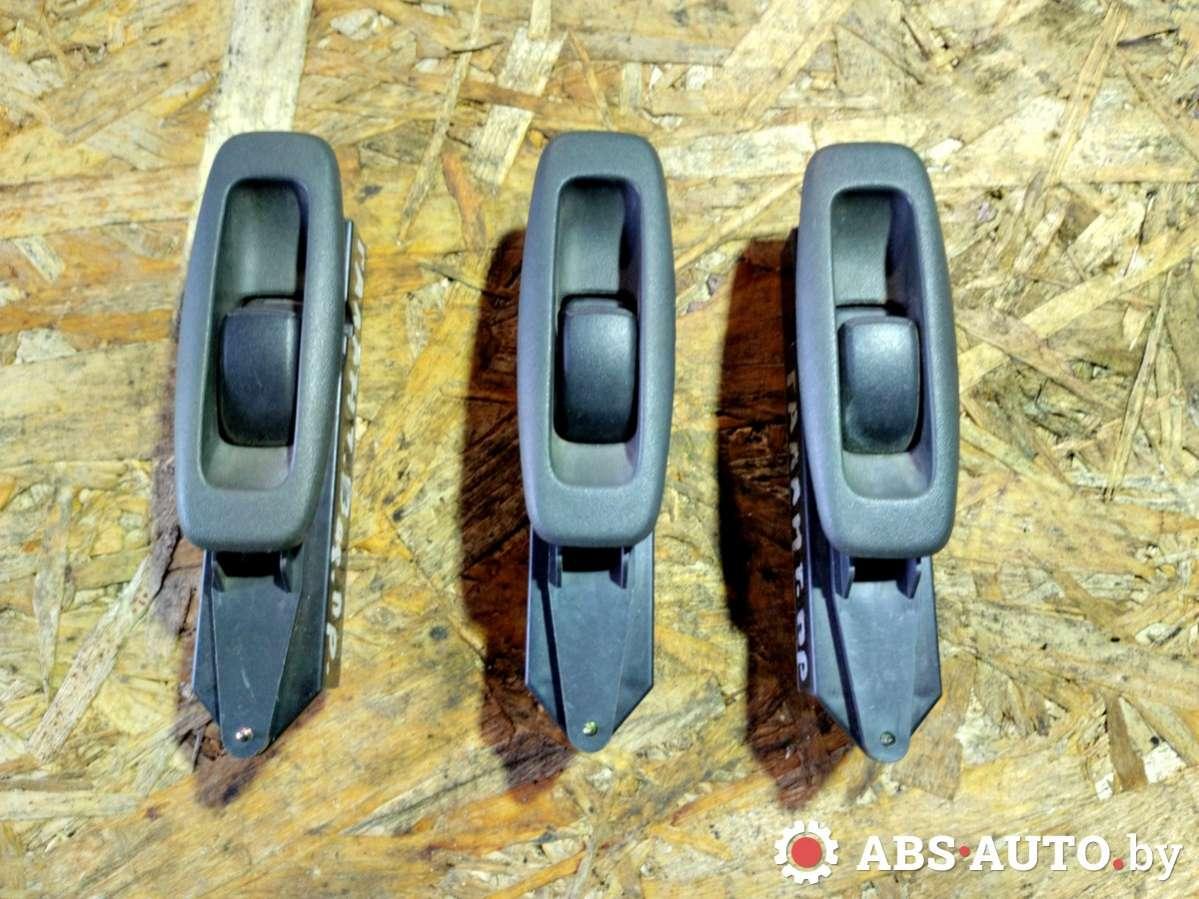 блок управления стеклоподъемниками Mitsubishi Galant 7 поколение 1996, MR252818, C8DD240M - фото №1