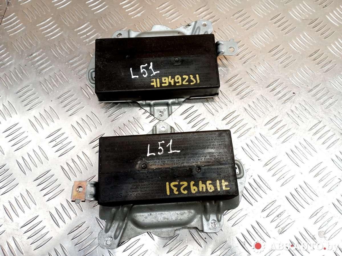 подушка безопасности дверная Mercedes-Benz S-Класс W220 2002, 3.2 л., дизель, АКПП, седан, A2208600405 - фото №1