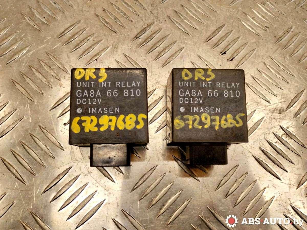 блок управления центральным замком Mazda 323 5 поколение 1997, GA8A66810 - фото №1