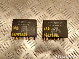 реле (прочие) Mercedes-Benz C-Класс W202/S202 [рестайлинг] 2000, 2018210047, 05898300, 05898301