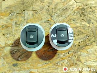 кнопка стеклоподъемника двери Renault Megane 2 поколение [рестайлинг] 2007