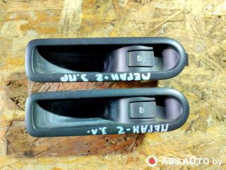 кнопка стеклоподъемника двери Renault Megane 2 поколение [рестайлинг] 2007, 156013870, 21980