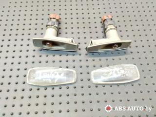 повторитель поворота на крыле левый Volvo V40 1 поколение [рестайлинг] 2002, 1.9 л., дизель, МКПП, универсал, E1010095