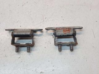 петля крышки багажника Toyota Corolla Verso 2 поколение AR10 [рестайлинг] 2007, 2.2 л., 2AD-FTV, дизель, МКПП, минивэн