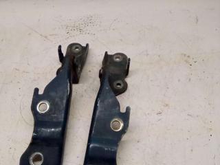 петля капота Hyundai Terracan 1 поколение [рестайлинг] 2004, 2.9 л., дизель, МКПП, внедорожник 5 дв.