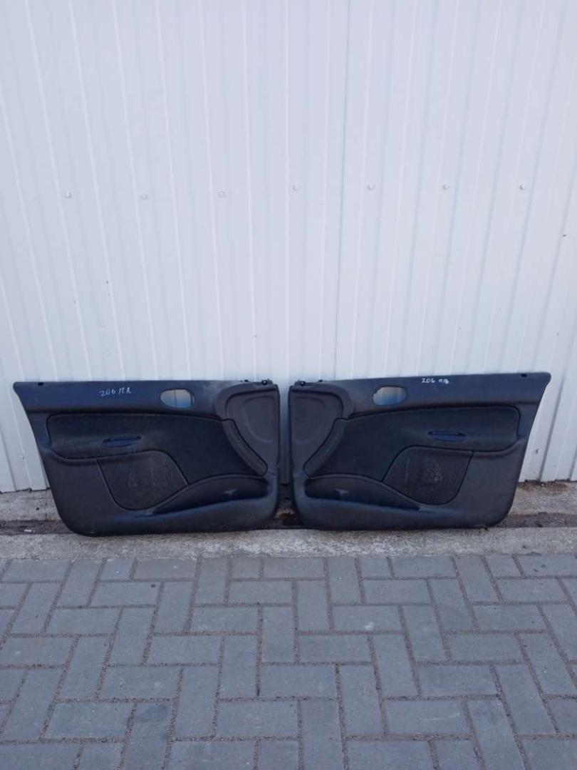 Обшивка двери (комплект) Peugeot 206 1 поколение 2002, 2.0 л., дизель - фото №1