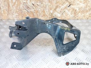 крепление фары правой Mercedes-Benz S-Класс W220 2002, 3.2 л., дизель, АКПП, седан, A2206200672