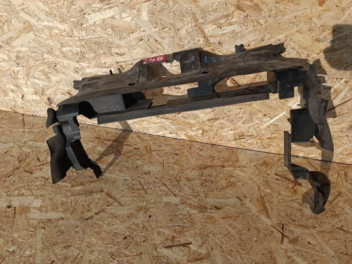 диффузор вентилятора Mercedes-Benz A W169 2 поколение (2004-2008) 2008, 2.0 л., дизель, МКПП, хетчбэк 3 дв., A1695050130, 1695050130 - фото №1