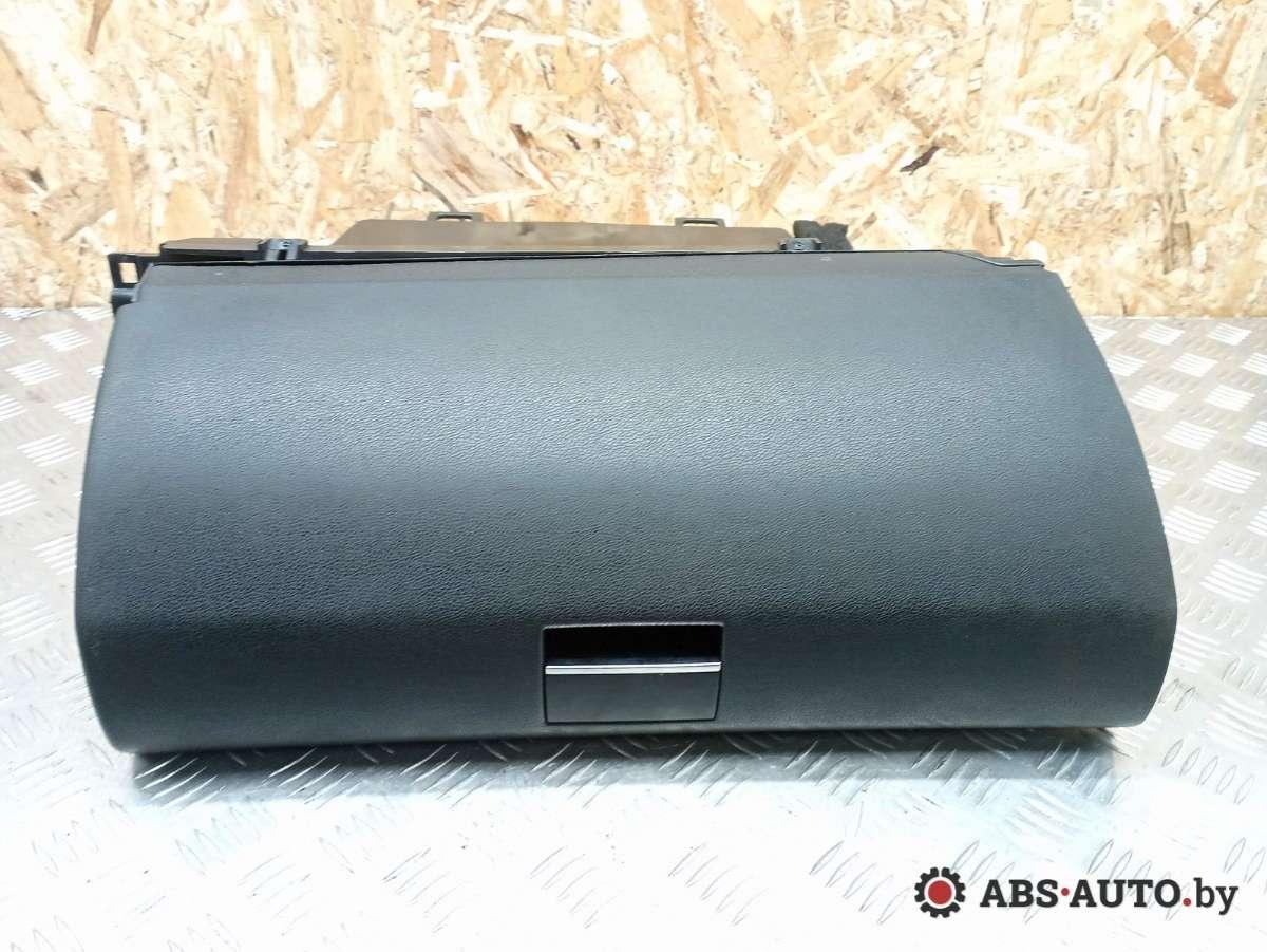 бардачок Mercedes-Benz A W169 2 поколение (2004-2008) 2008, 2.0 л., дизель, МКПП, хетчбэк 3 дв. - фото №1