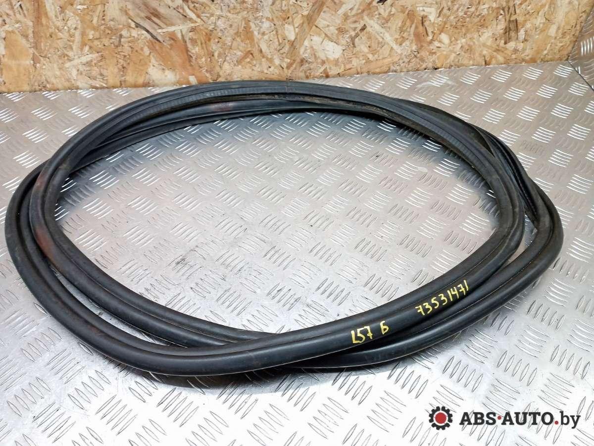 уплотнитель Mercedes-Benz A W169 2 поколение (2004-2008) 2008, 2.0 л., дизель, МКПП, хетчбэк 3 дв. - фото №1