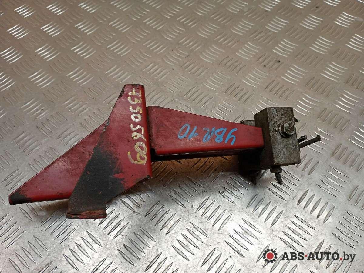 кронштейн (крепление) IVECO Daily 3 поколение 2001, 2.8 л., 8140.43B, дизель, МКПП, 35s11, микроавтобус - фото №1