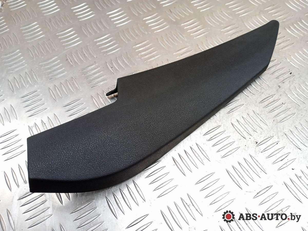 накладка на зеркало Mercedes-Benz A W169 2 поколение (2004-2008) 2008, 2.0 л., дизель, МКПП, хетчбэк 3 дв., 1697200311 - фото №1