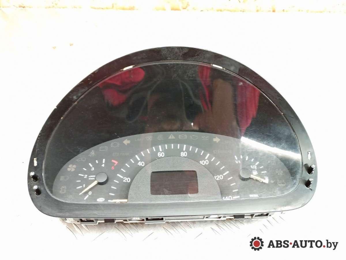 щиток приборов (приборная панель) Mercedes-Benz Vito W639 2005, 2.2 л., OM 646.982, дизель, МКПП, микроавтобус, A6394460421, 503000330403, 555000330701, 555000330602, 555000330002 - фото №1