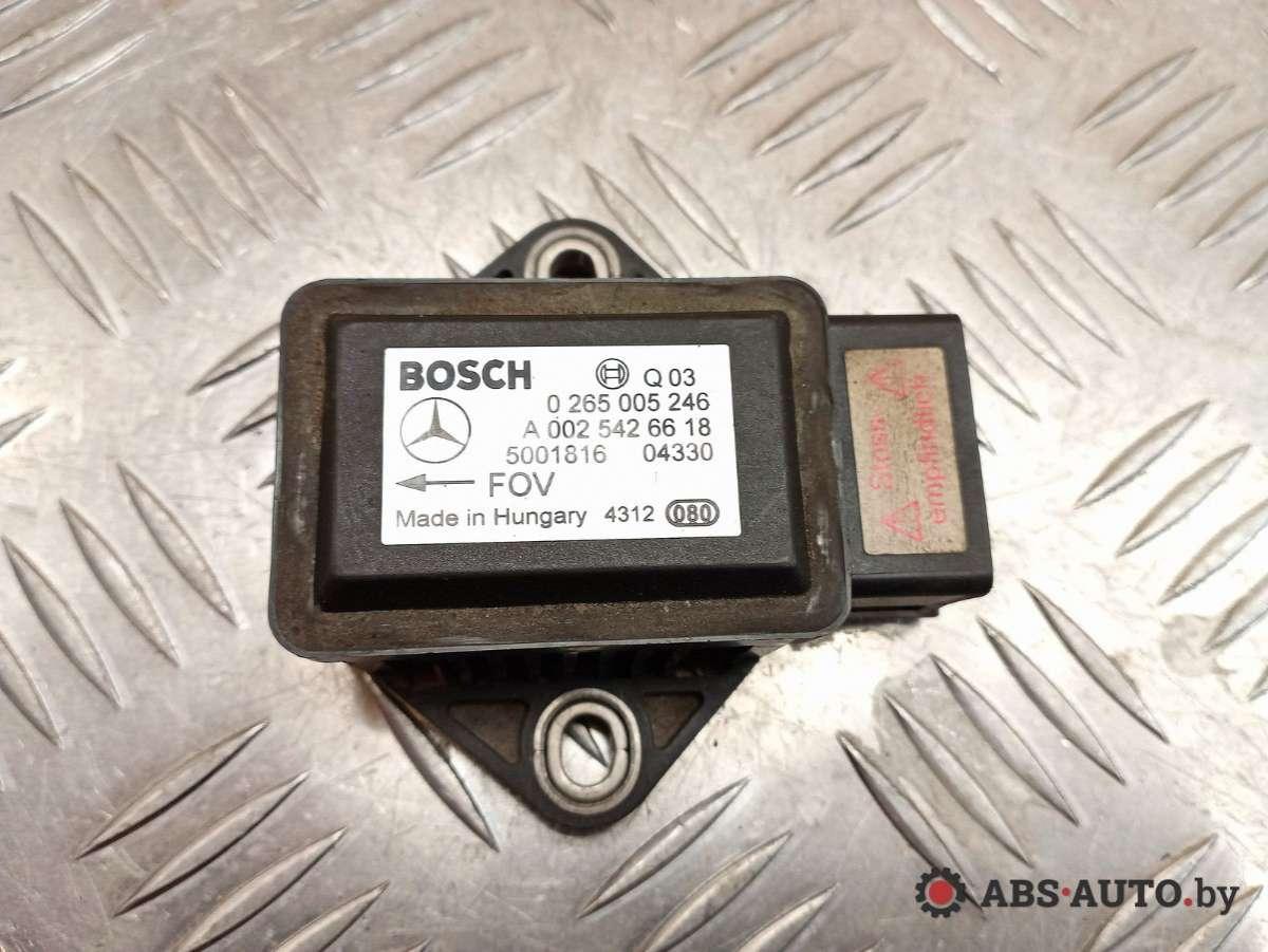 датчик ускорения Mercedes-Benz Vito W639 2005, 2.2 л., OM 646.982, дизель, МКПП, микроавтобус, 0265005246, A0025426618 - фото №1
