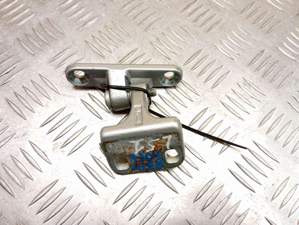 петля двери Mercedes-Benz S-Класс W220 2002, 3.2 л., дизель, АКПП, седан - фото №1