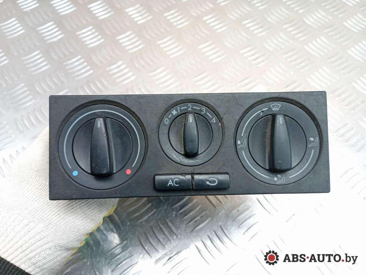 блок управления печки / климат-контроля Volkswagen Bora 1 поколение 2002, 1J0820045F - фото №1