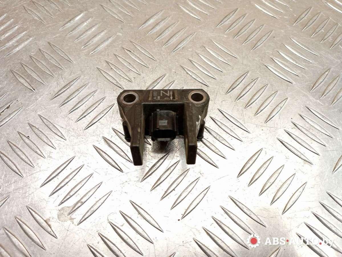 датчик удара Lexus IS 2 поколение (XE20) 2007, 2.2 л., дизель, МКПП, 8917353040 - фото №1