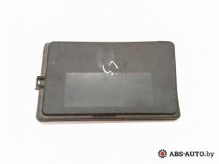 крышка блока предохранителей Lexus IS 2 поколение (XE20) 2007, 2.2 л., дизель, МКПП, 8266253070