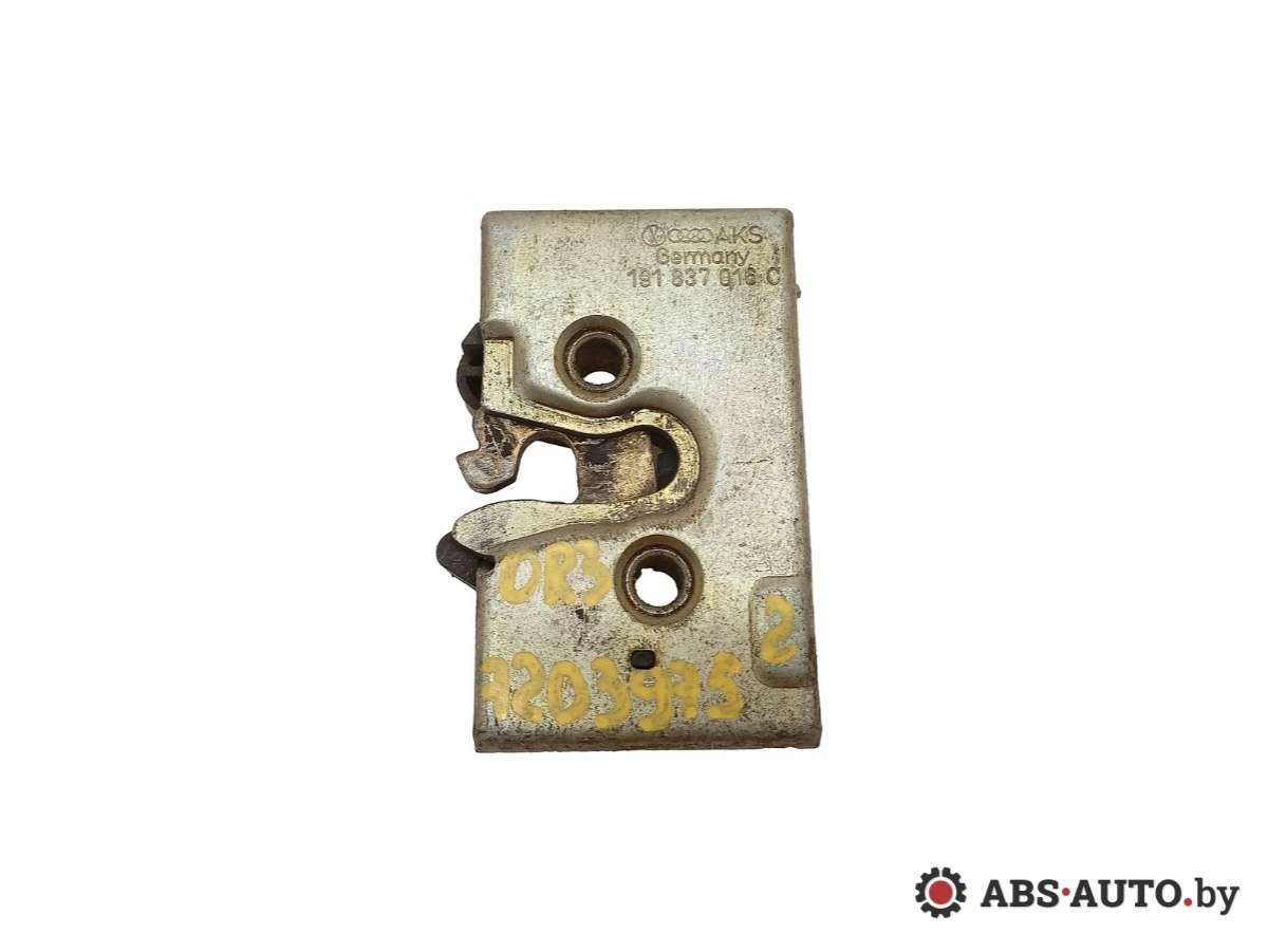 замок двери передней правой Volkswagen Golf 2 поколение 1990, 191837016C - фото №1