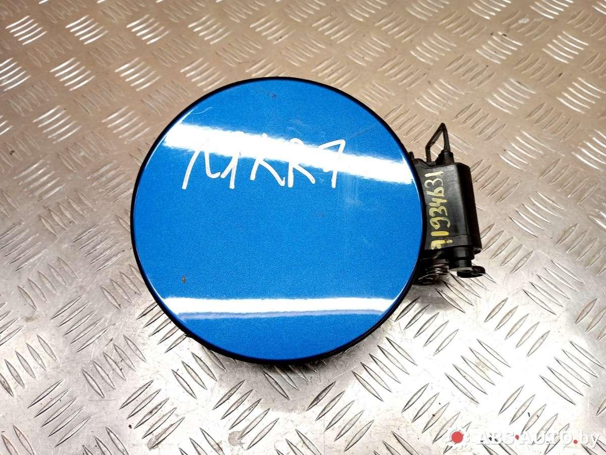 лючок топливного бака Opel Mokka 1 поколение 2015, 1.6 л., B 16 XER, бензин, МКПП, 95147032, 20854238 - фото №1