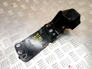 кронштейн радиатора BMW 3 серия E90/E91 [рестайлинг] 2008, 2.5 л., бензин, АКПП, кабриолет, 51647117811, 7807184, 5164711781110, 711781110, 7117811, 17117524956, 7524956