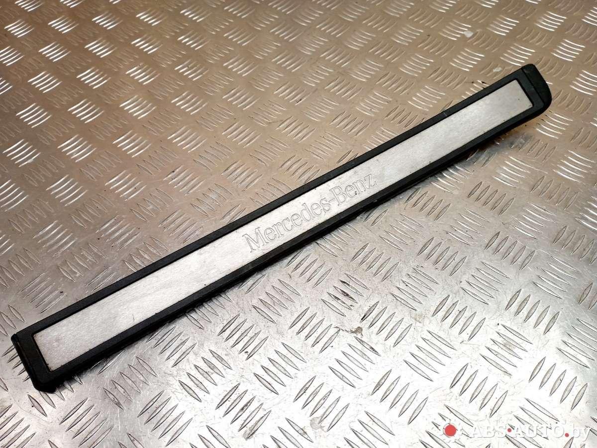 накладка на порог Mercedes-Benz E-Класс W211/S211 2003, 2.2 л., дизель, АКПП, седан, A2116801335 - фото №1