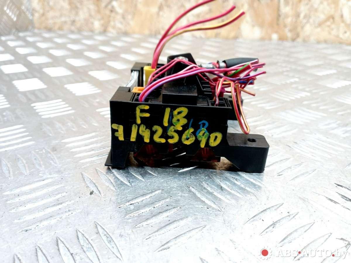 блок предохранителей Mercedes-Benz E-Класс W211/S211 2003, 2.2 л., дизель, АКПП, седан, 13943281B - фото №1