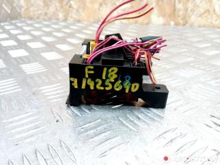 блок предохранителей Mercedes-Benz E-Класс W211/S211 2003, 2.2 л., дизель, АКПП, седан, 13943281B