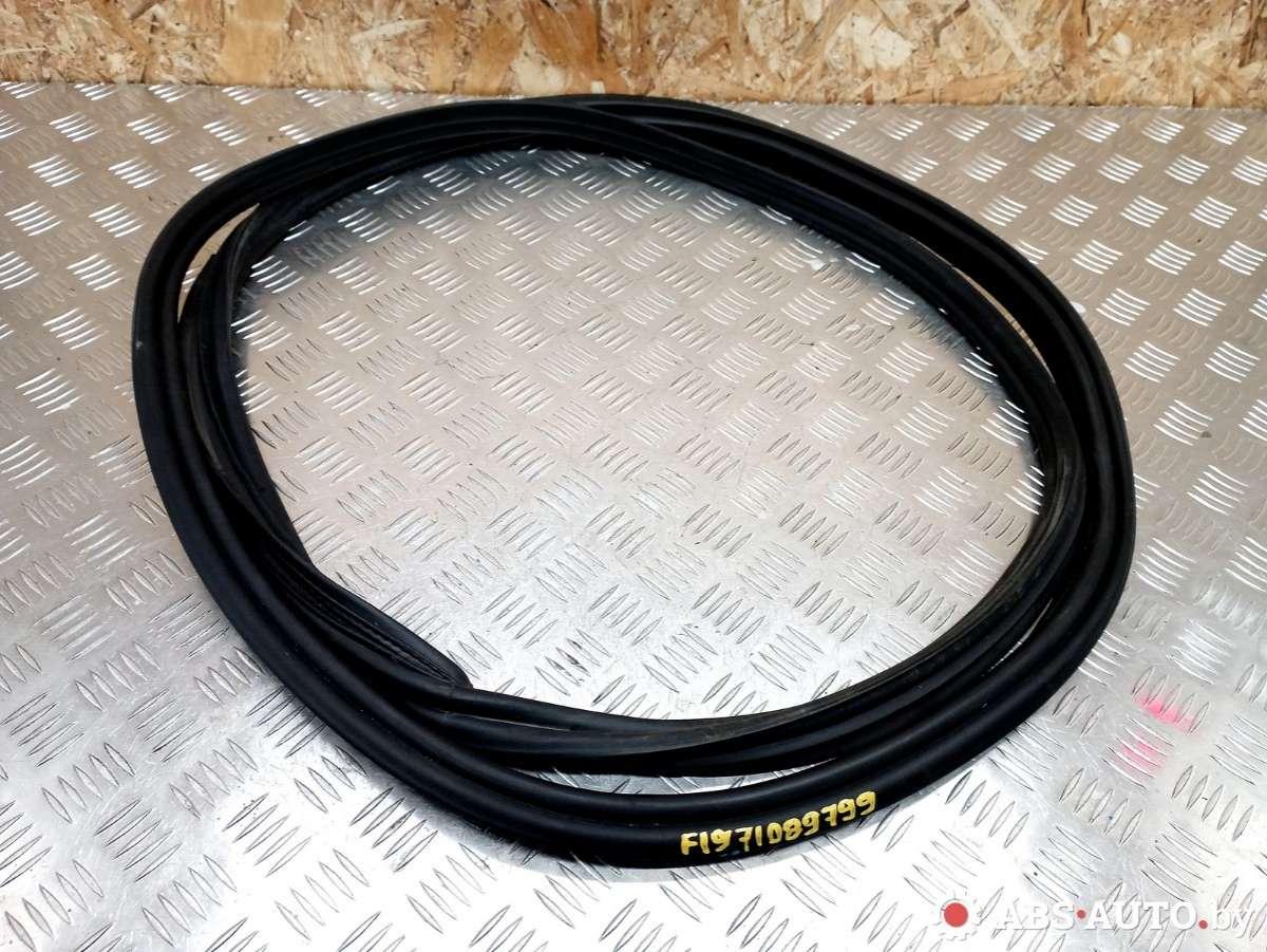 уплотнитель Opel Mokka 1 поколение 2015, 1.6 л., B 16 XER, бензин, МКПП - фото №1